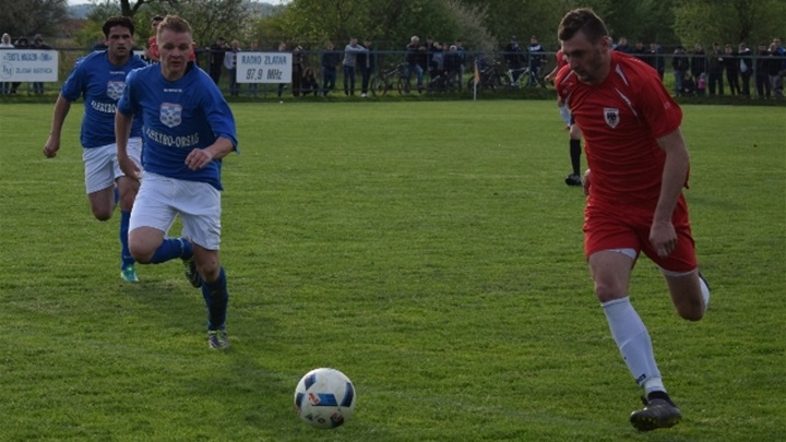 SPORT 26.4 _NOGOMET 2. ŽNL OROSLAVJE 6.JPG