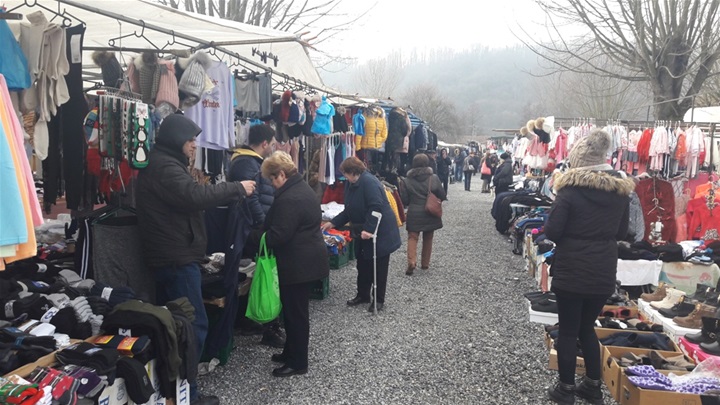 Utorkom je sajmu velika gužva