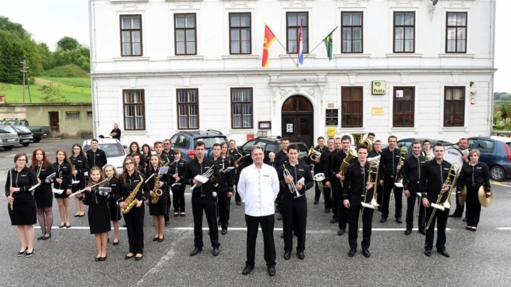 puhački orkestar mrzlo polje.jpg