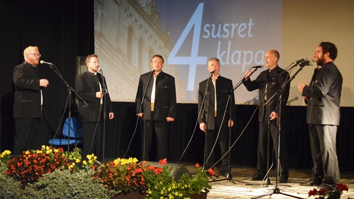 Devet klapa na 4. susretu u Mariji Bistrici Klapa Pinguentum  Buzet.JPG
