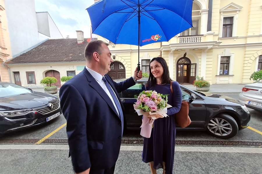 Grad Krapina - radni sastanak s ministricom Vučković (2).jpg