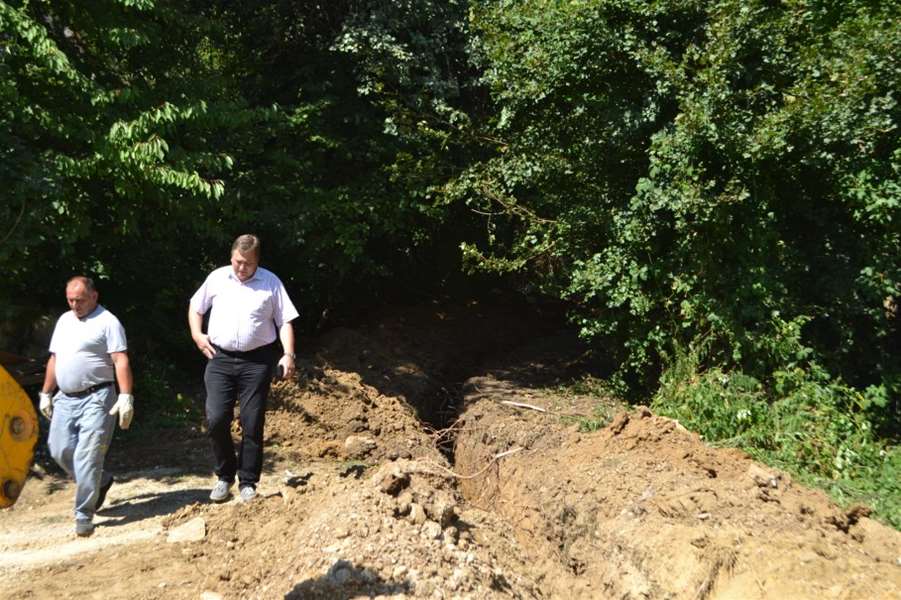 izgradnja vodovodne mreže.jpg