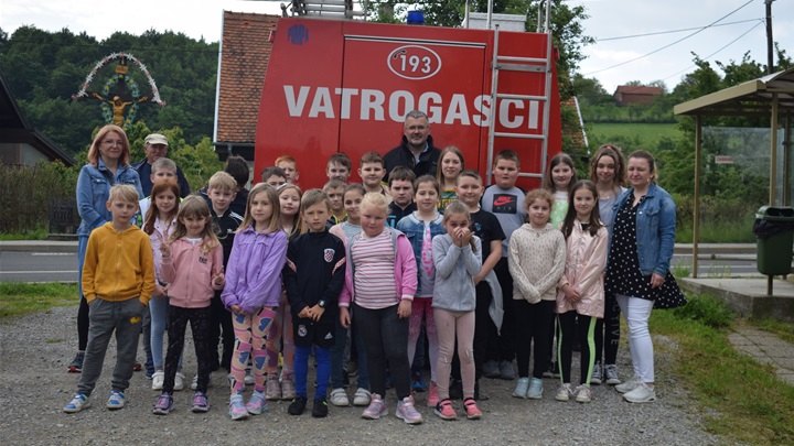 Dan otvorenih vrata DVD Laz 6.JPG