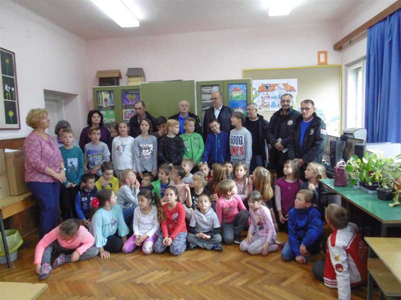 DONACIJA RAČUNALA ZABOK 3.jpg