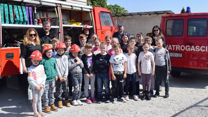 Dan otvorenih vrata DVD-a Laz6.JPG