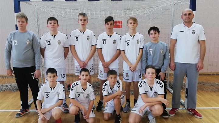 SPORT 14.12._ RUKOMET MUŠKI 2. HRL U 13 SKUPINA A KADETI BEDEKOVČINE IZGUBILI OD ODEME DUGAVE .jpg