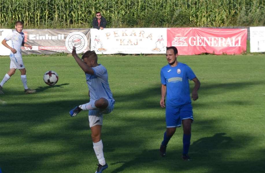 web NOGOMET KUP NSKZŽ-e JEDINSTVO U ZAVRŠNICI SLOMILO MLADOST MB1.JPG