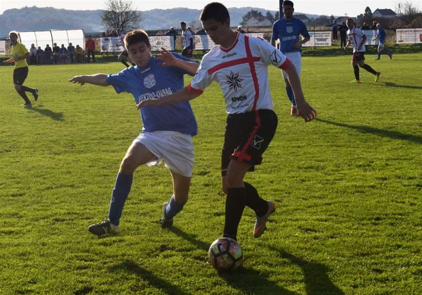 SPORT 07.11_NOGOMET 2. ŽNL IVANČICA SIGURNOM POBJEDOM DO JESENSKOG NASLOVA4.JPG