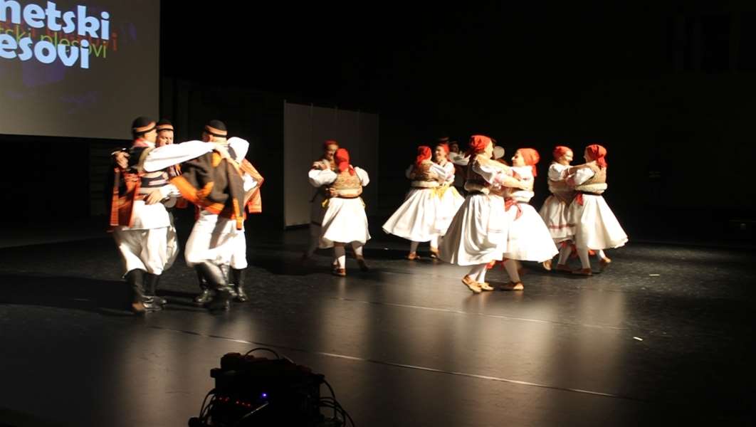 ansambl zabok  glavna.JPG