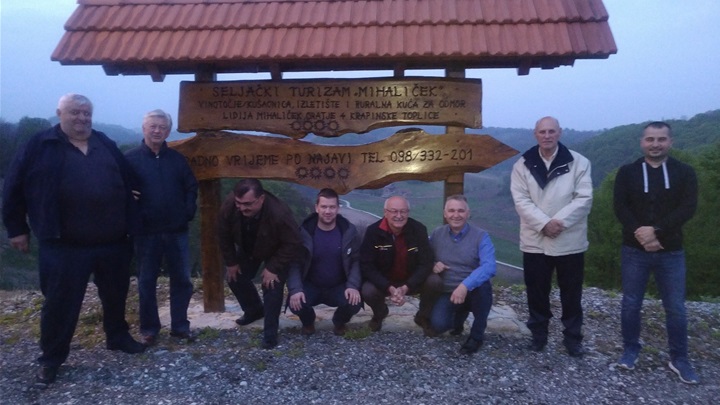 IMG_20210428_201355 (1).jpg