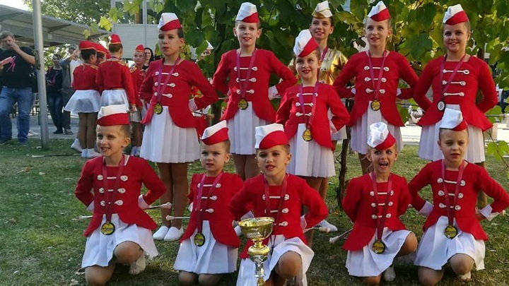 22237044_864377363710792_2143903633_n (1).jpg