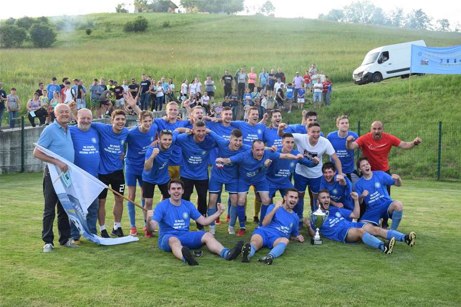 SPORT 2.7_NOGOMET SJAJNA SEZONA STRAŽE ZAVRŠILA PLASMANOM U 4. NL SREDIŠTE.jpg