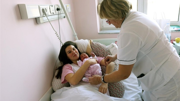 rodilje bebe novorođenčad
