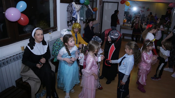 4.3. 2025. Mask'n'ball 075.JPG