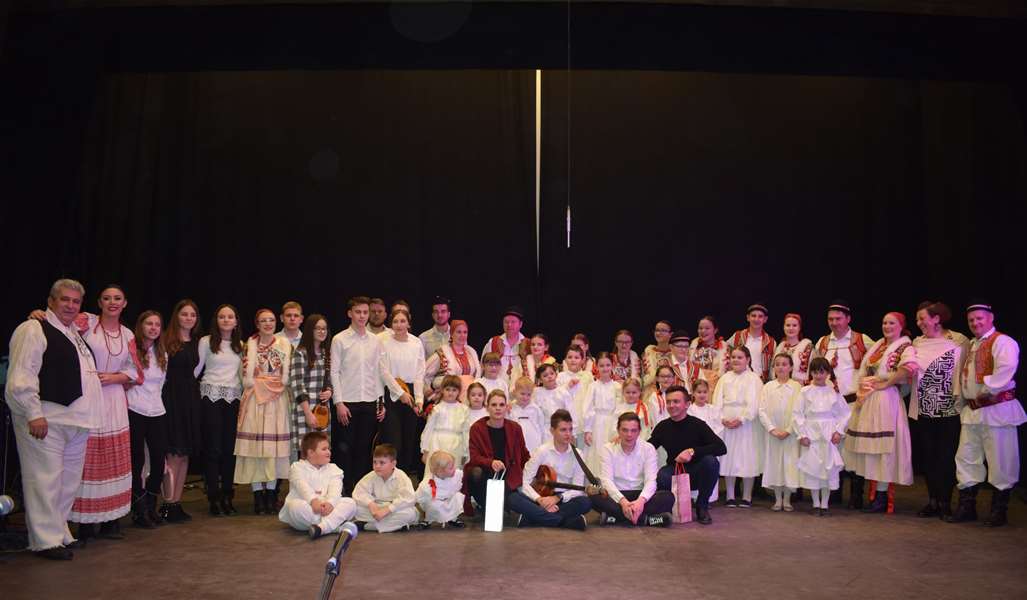 Božićni koncert KUD-a Laz3.JPG