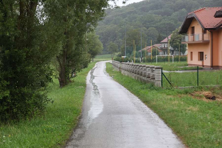 radoboj cesta.jpg