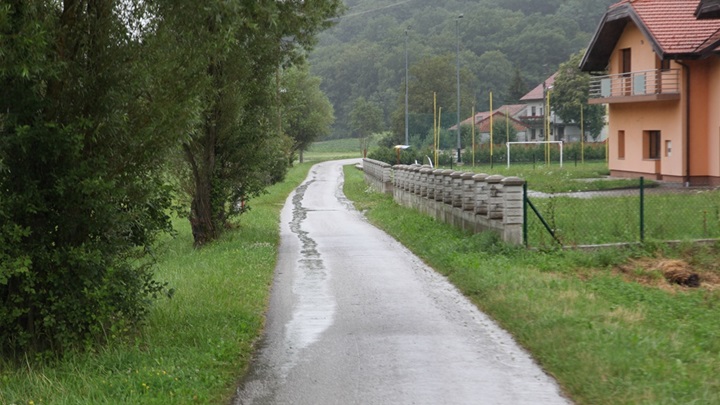 radoboj cesta.jpg