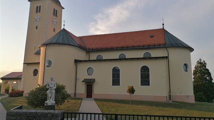 crkva gornja stubica.jpg