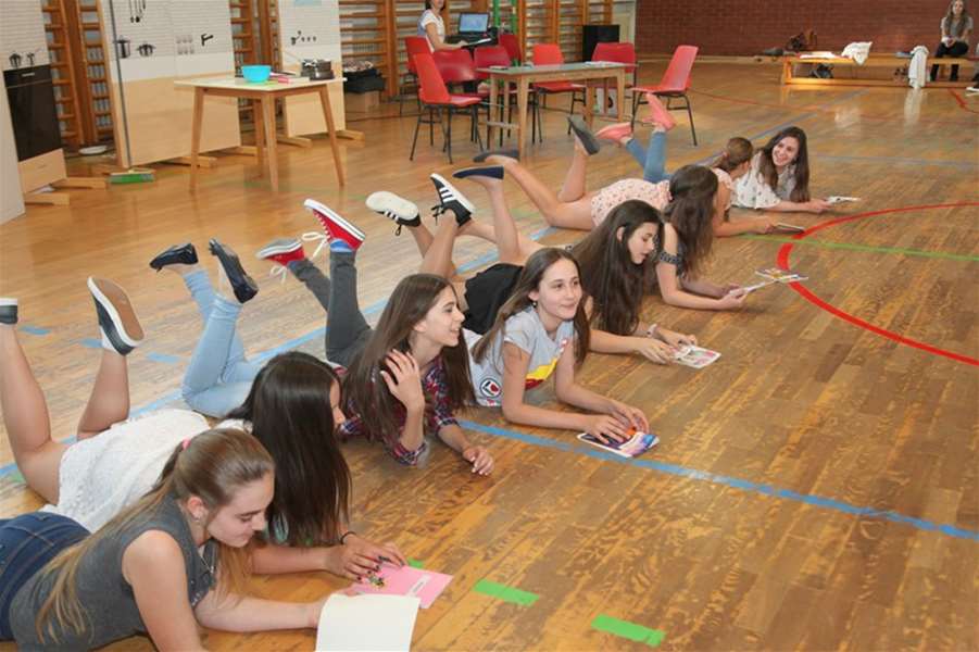 maturalac priredba.jpg