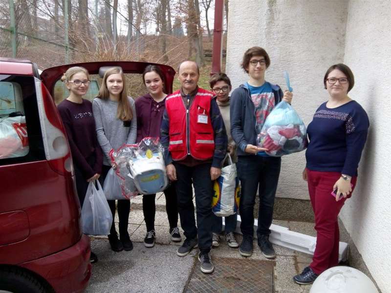 crveni križ zabok.jpg