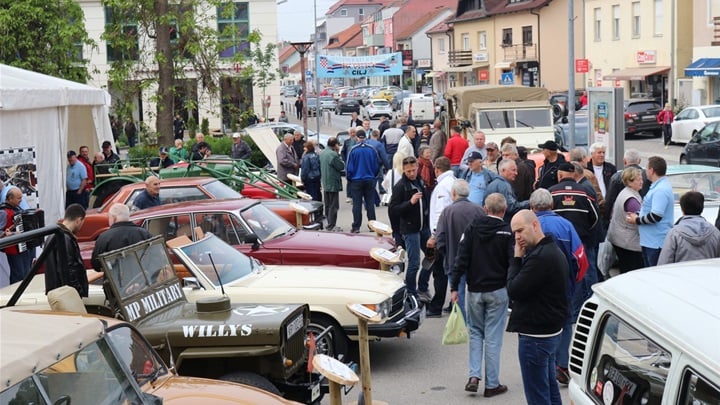 oldtimeri zabok 2019 (16).jpg