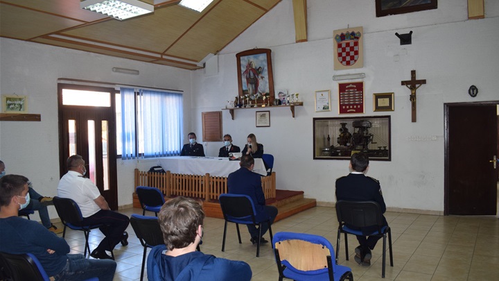 Predsjednik i dalje Željko Piščak2.JPG