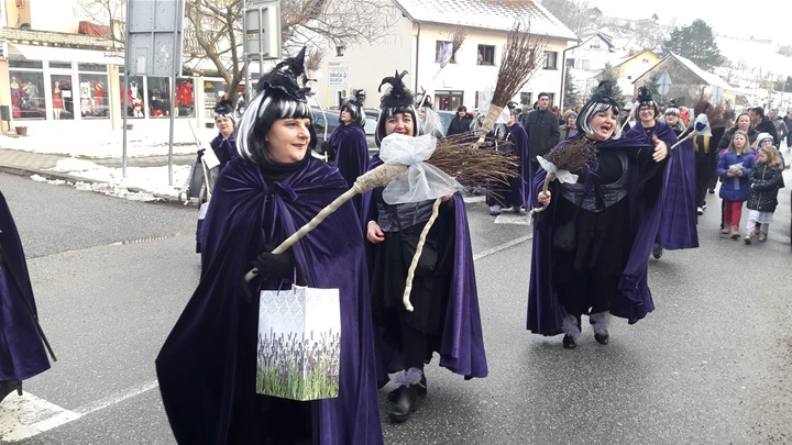 Fašnička udruga 'Coprnice' iz Lobora