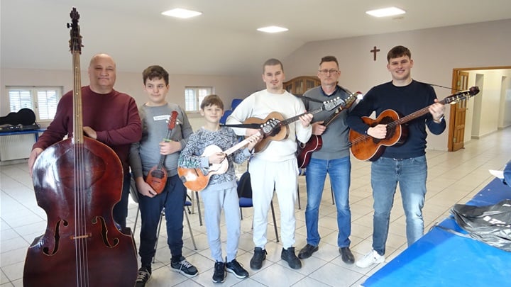 Glazbena dinastija Adanić.JPG