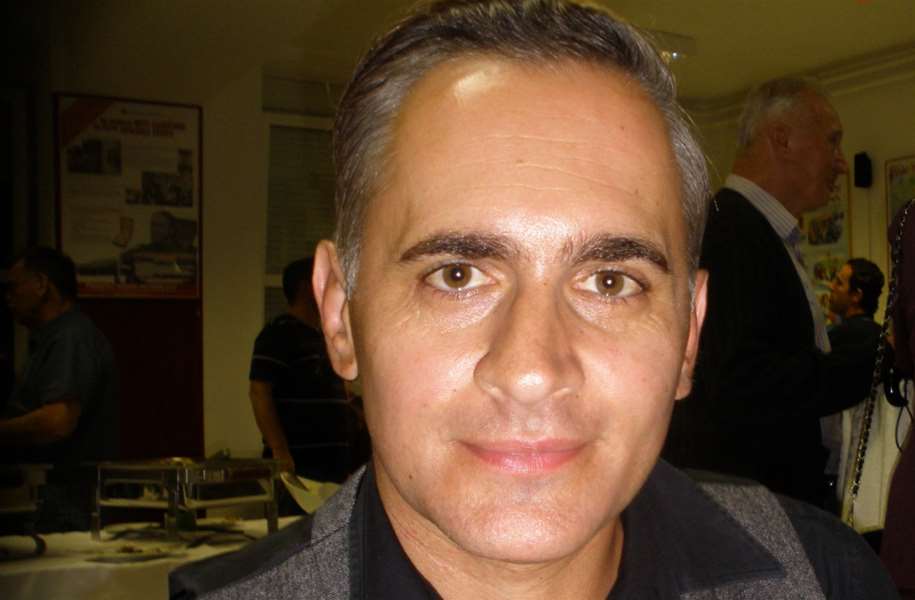 Glumac iz Oroslavja Ronald Žlabur, uvijek rado viđen na kajkavskoj pjesničkoj pozornici