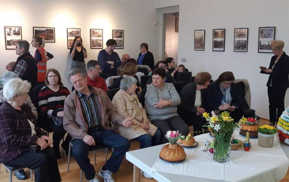 seniori pregrada.jpg