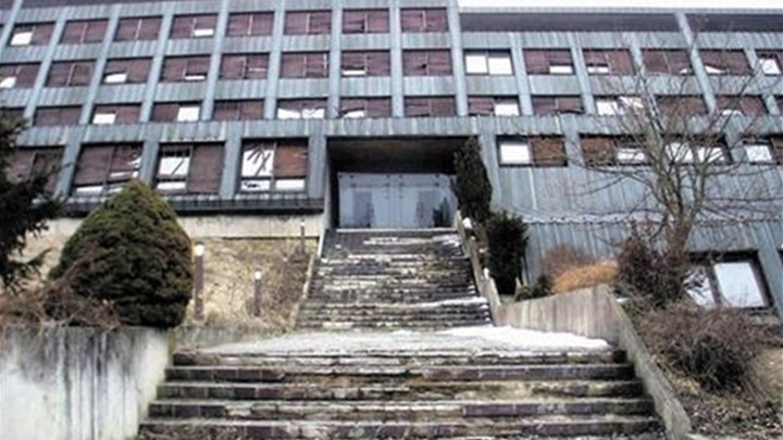 politička škola.jpg