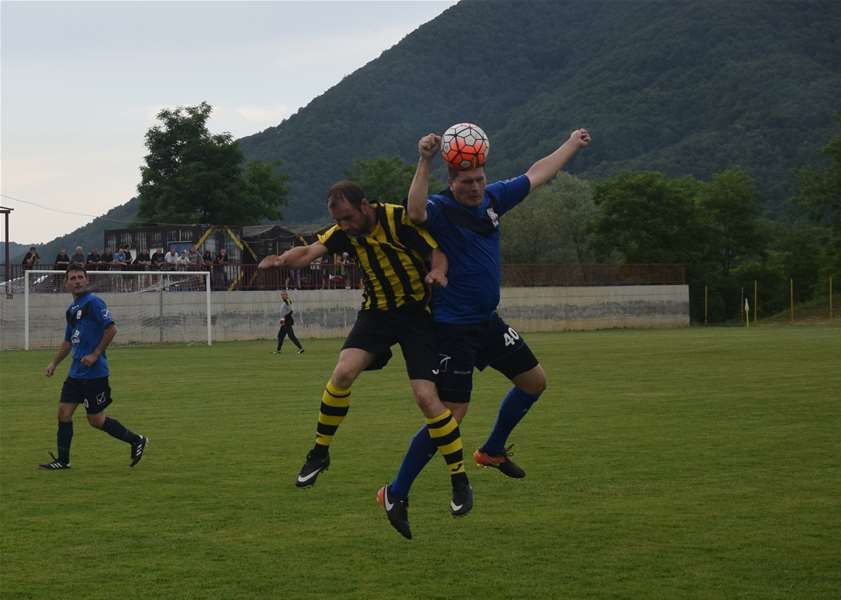 SPORT 25.6_NOGOMET DOIGRAVANJE ZA 1. LIGU VETERANA NAKON PRAVOG TRILERA MLADOST MB OSTALA U 1. LIGI VETERANA 2.jpg