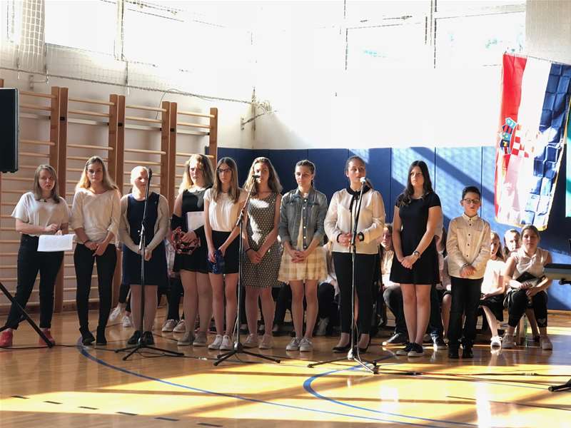 školstvo desinić 3.jpg