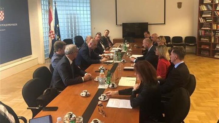 tolušić i župan.jpg