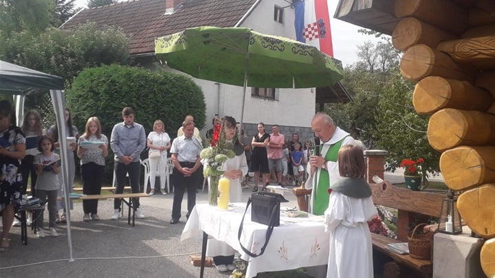 petrože (2).jpg