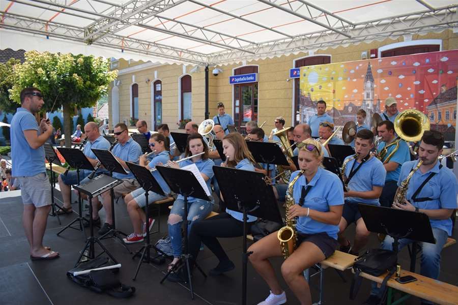 Koncert GD ''Sokol'' iz Buzeta.JPG