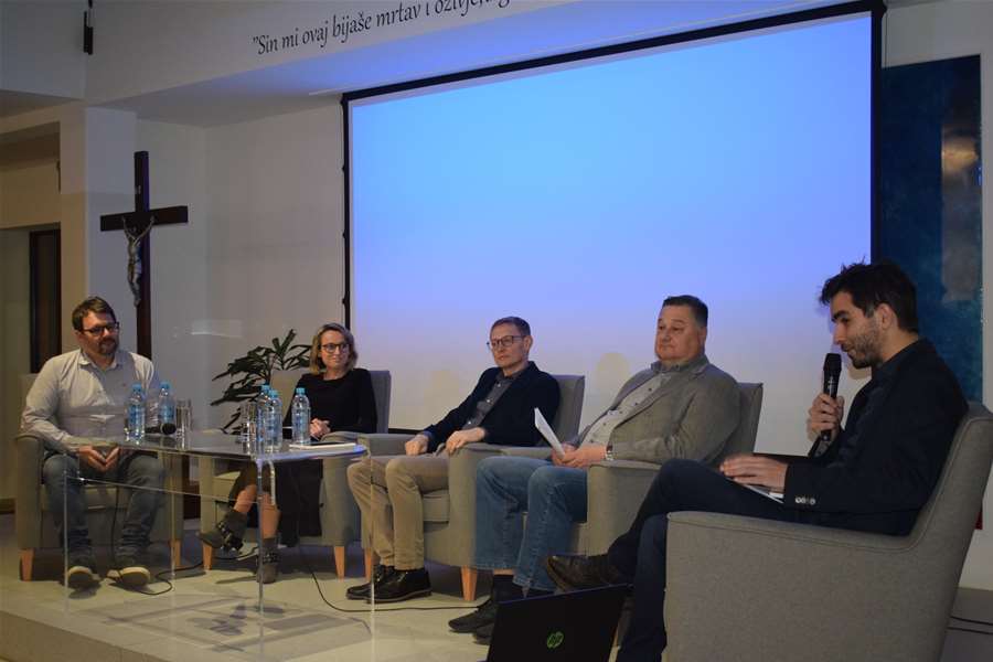 Žerjavić - župnik, mecena, političar4.JPG