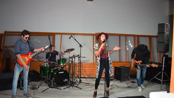 Mladi sisački Blues band ''Bluzy Threesome'' oduševio publiku u Mariji Bistrici 6.JPG