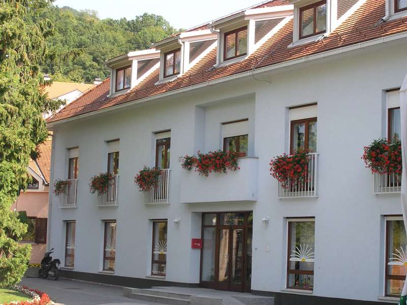 gradska knjižnica krapina.jpg