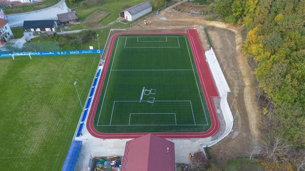mače igralište.jpg