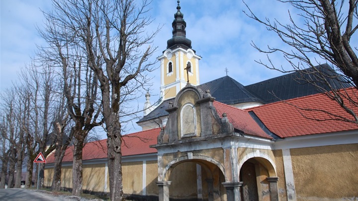 crkva trški vrh.jpg