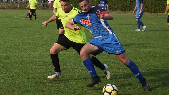 SPORT 3.9_NOGOMET 1. ŽNL DERBI PRIPAO STUBICI  4.jpg