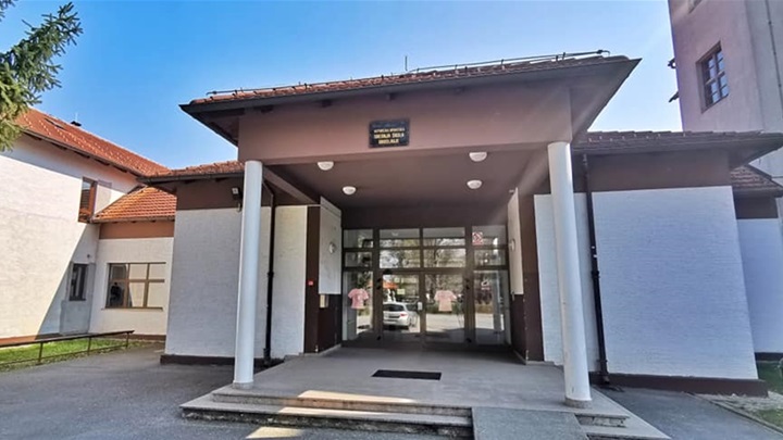 srednja škola oroslavje.jpg