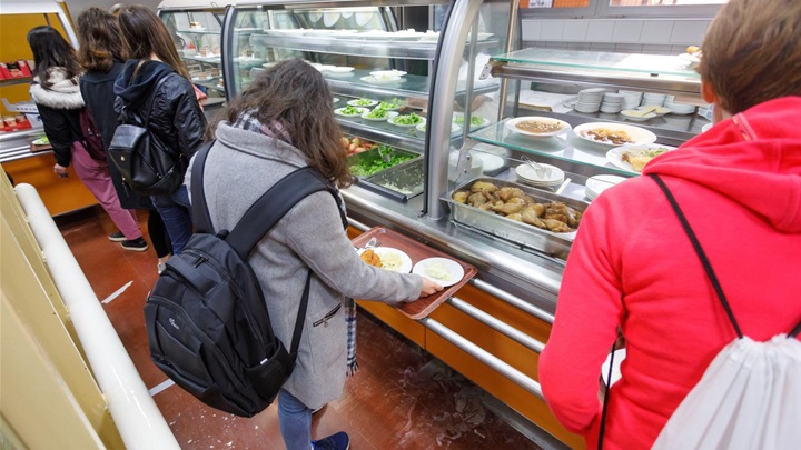 studentska menza foto Pixsell.jpg