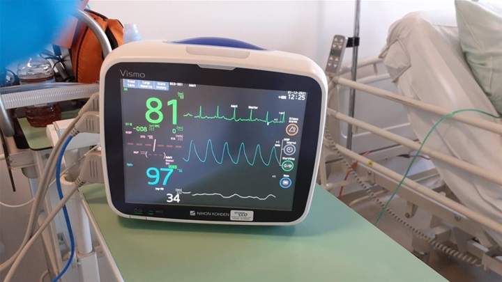 SATO_donacija_opća bolnica zabok_aparat za praćenje vitalnih funkcija pacijenata.jpg