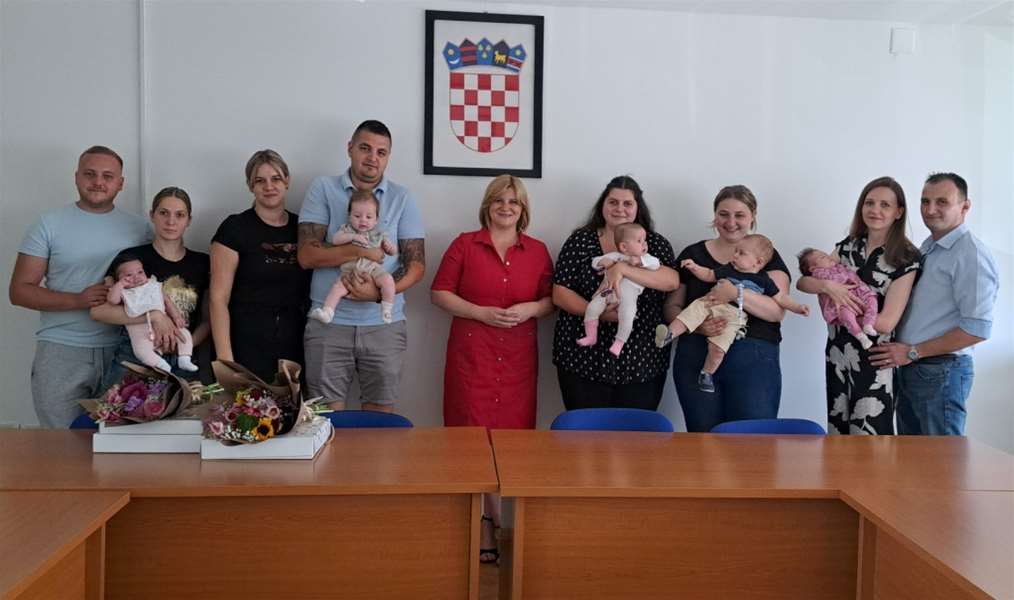 Općina Konjščina - prijem novorođenčadi.jpg