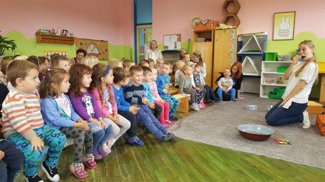 Predstava za djecu DV Pušlek1 gl.jpg