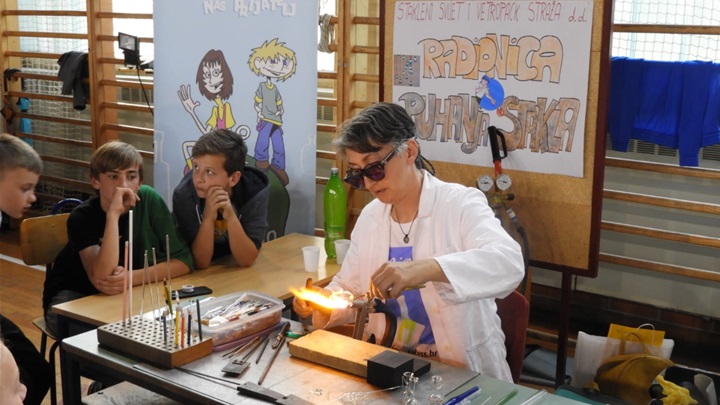 večer znanosti 10.jpg