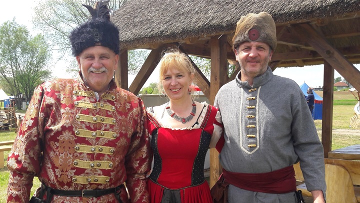 Jasna Lugaric s Picokima, članovima Udruge Sveti Juraj Đurđevac