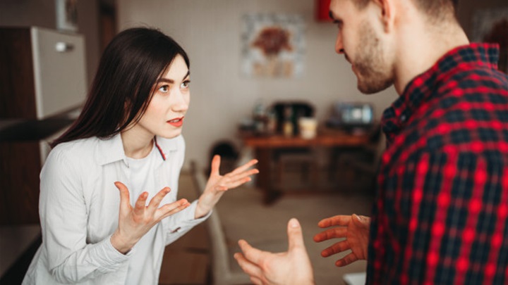 svađa ljuta žena.jpg